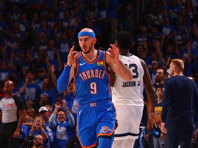 华体会hth注册-锁死全明星！卡鲁索变雷霆冲冠利器：8100万真香