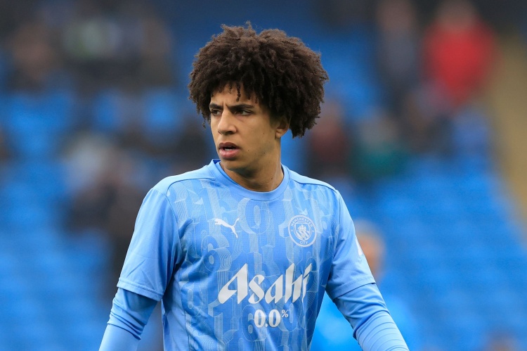 邮报独家：森林推动刘易斯转会谈判，曼城同意出售但设分成与回购条款